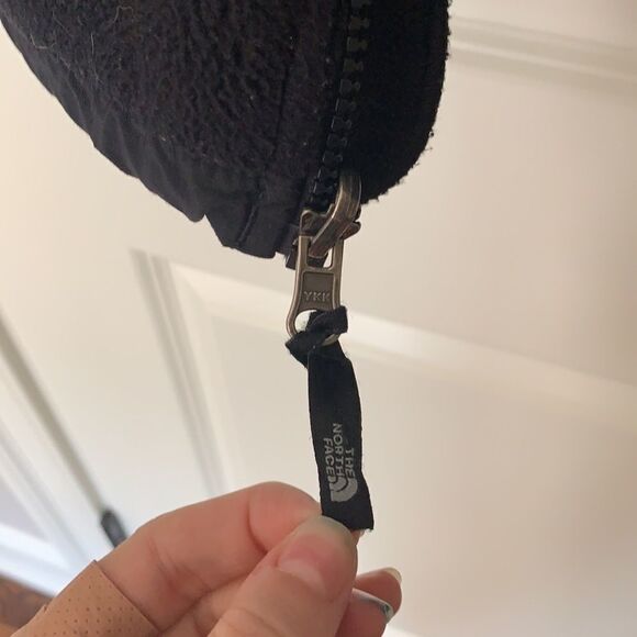 North face jacket   - Picture 4 of 6